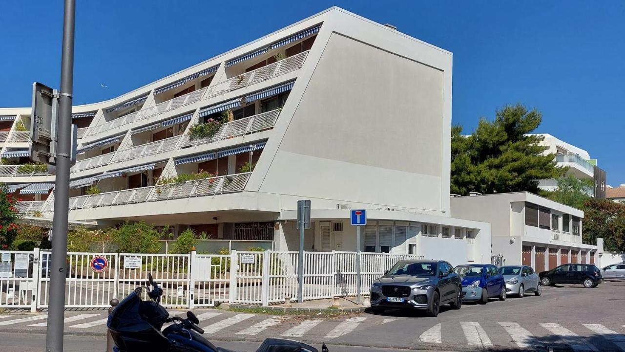 Studio A 2 Pas De La Plage Marselha Exterior foto